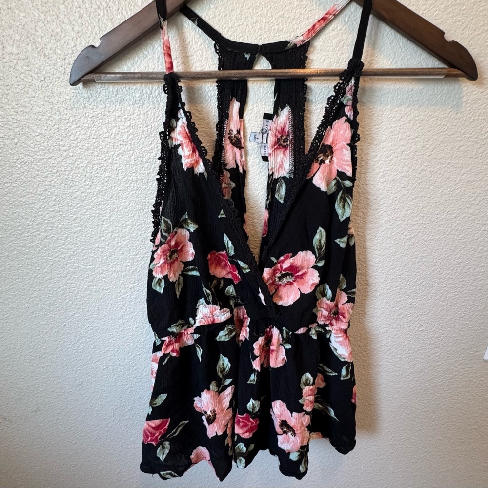 Kendall & Kylie Black Pink Tie Front Ruffled Tank Top
